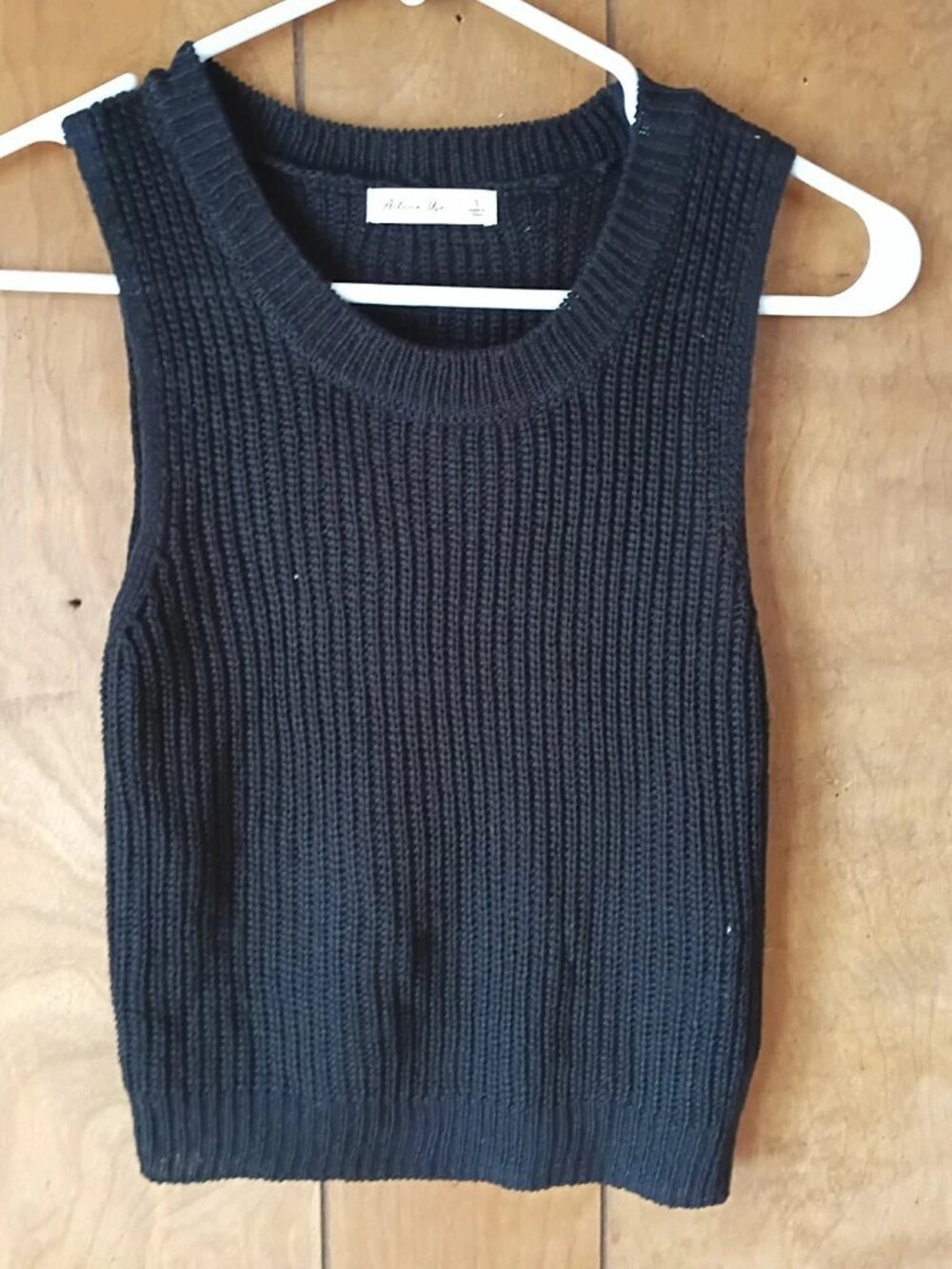 Active USA Knit Tank Top Size S Black Ribbed Sleeveless Sweater Acrylic